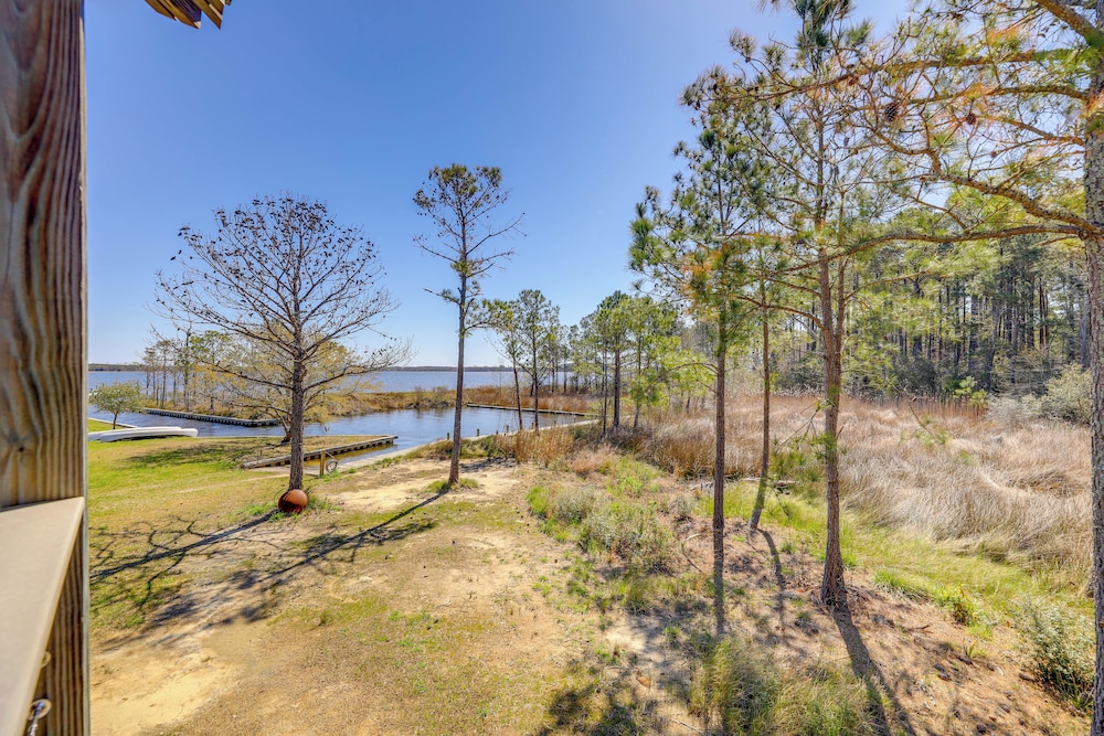 Riverfront Haven: Converted Barn w/ Deck in Aurora
