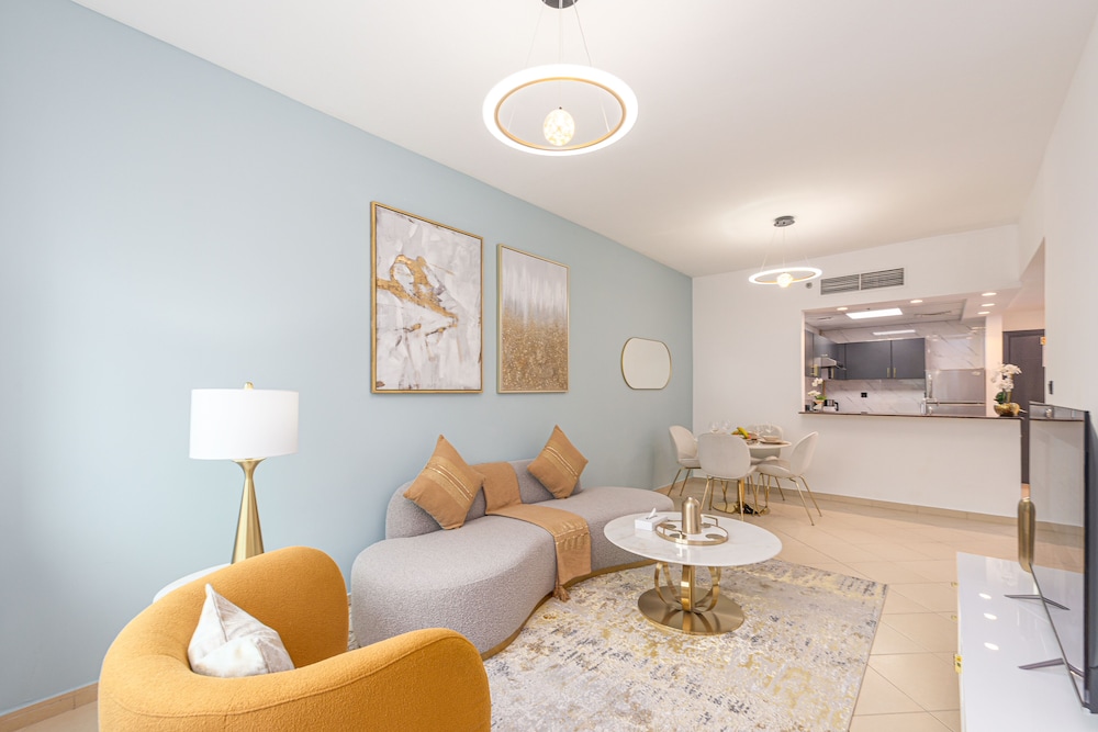 Marco Polo - 1BR with Marina Views, Near Metro & Marina Mall