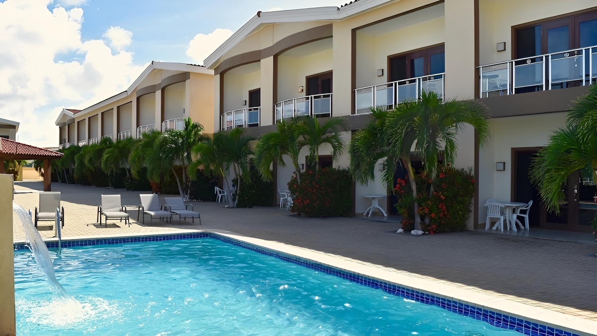 Aruba Breeze Condo