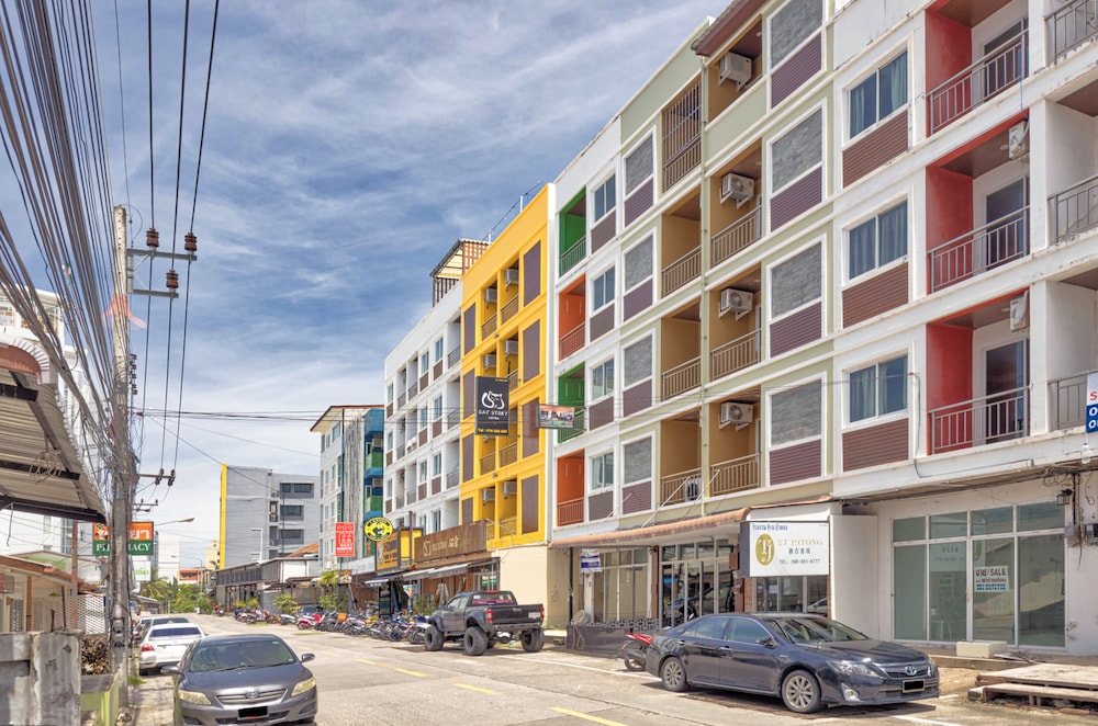 Hotel patong v hotel