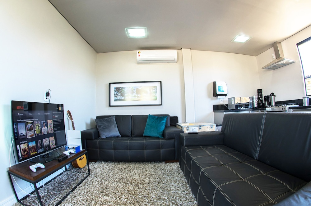 Innbox - Praia Do Rosa - Hostel