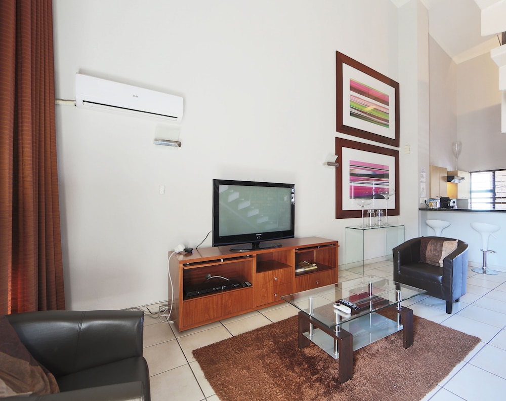 Prestige Apartment Sandton at Westpoint