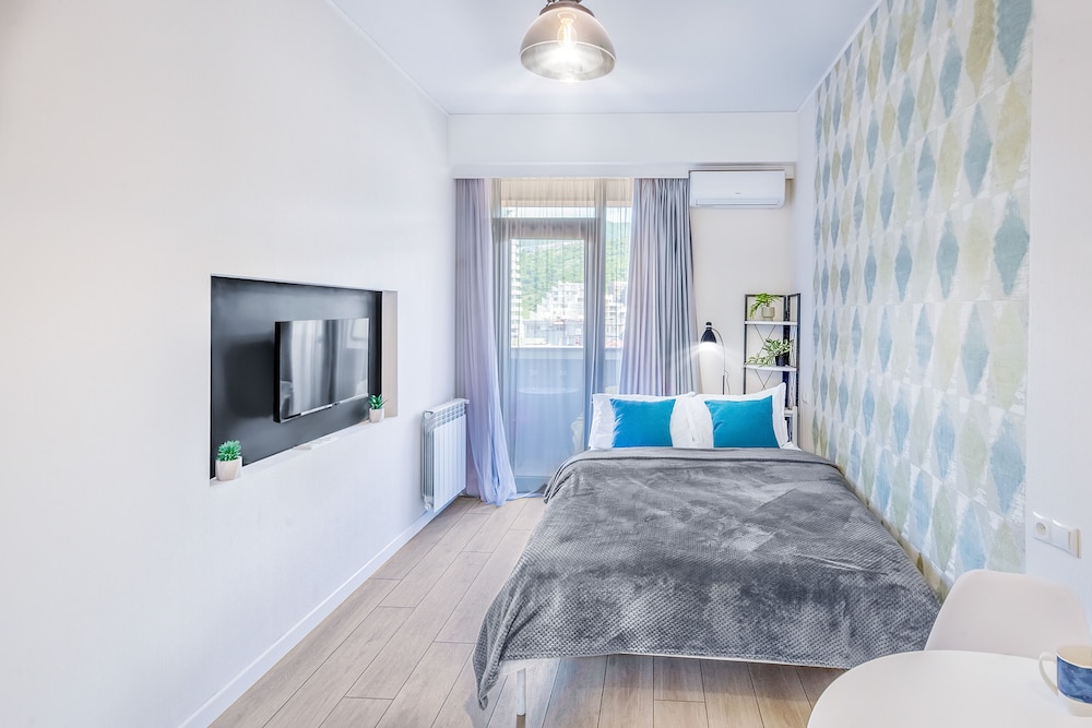 HB apartments University