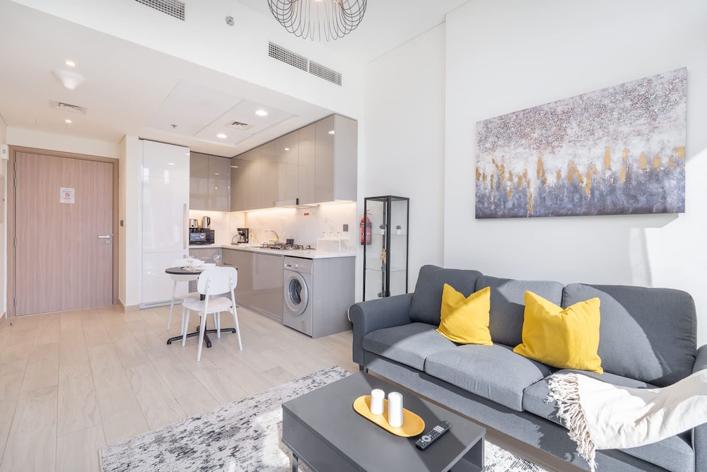 1 Bedroom and a Marvelous Flat in Azizi Riviera 26