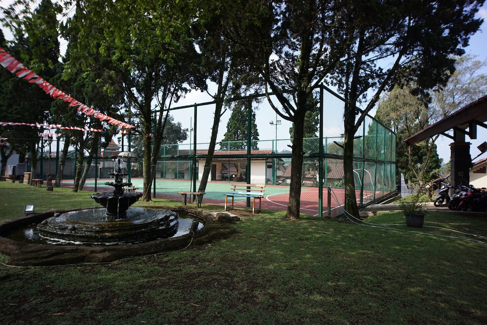 Sangga Buana Villa