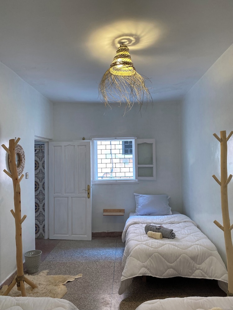 TITRYTE SURF HOUSE