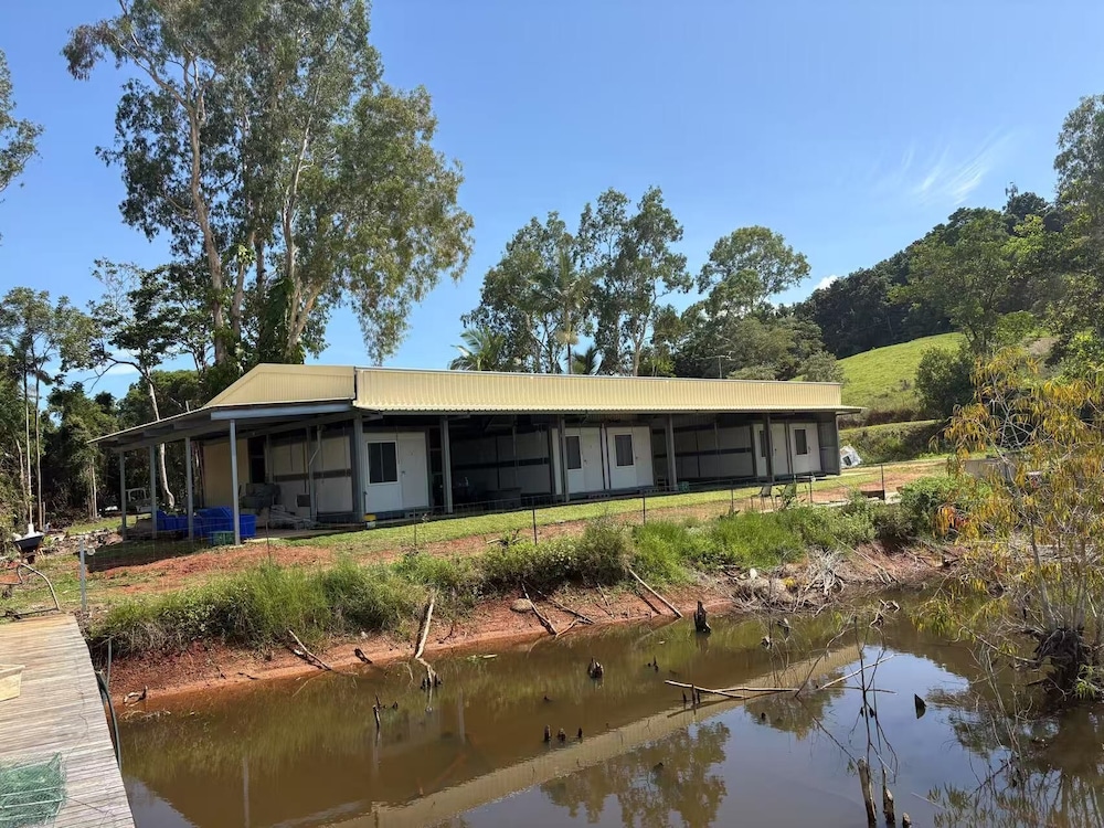 Sunshine Gardens FarmStay