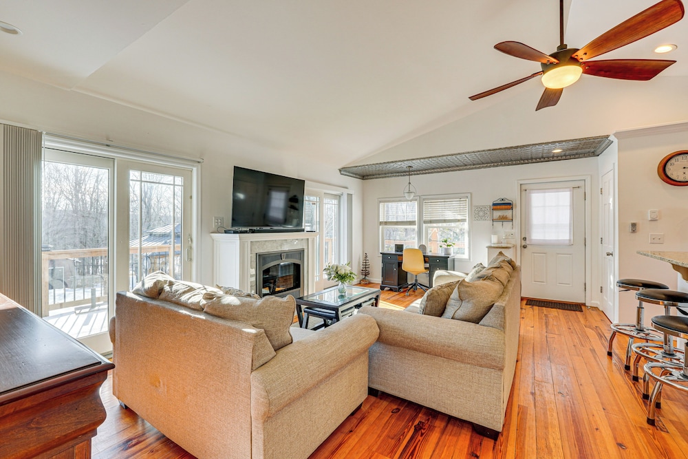 Hudson Valley Retreat w/ Pool Near Greenwood Lake