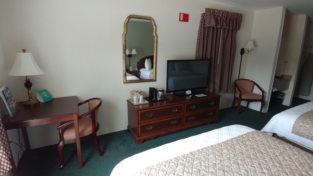 The Inn At Houghton Creek