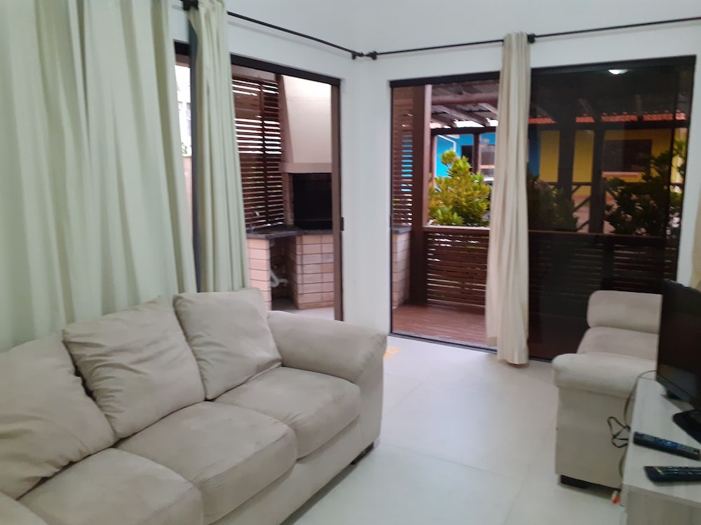Apto Espaçoso em Barra da Ibiraquera view 3