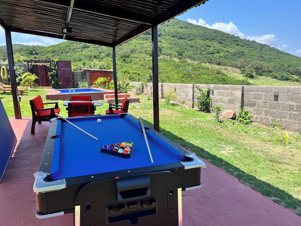Seaview Cabana