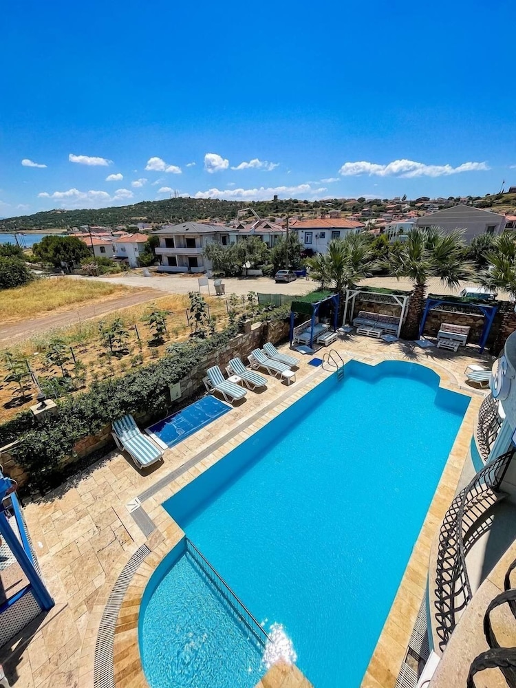 Cunda Paradise Otel - Image 13