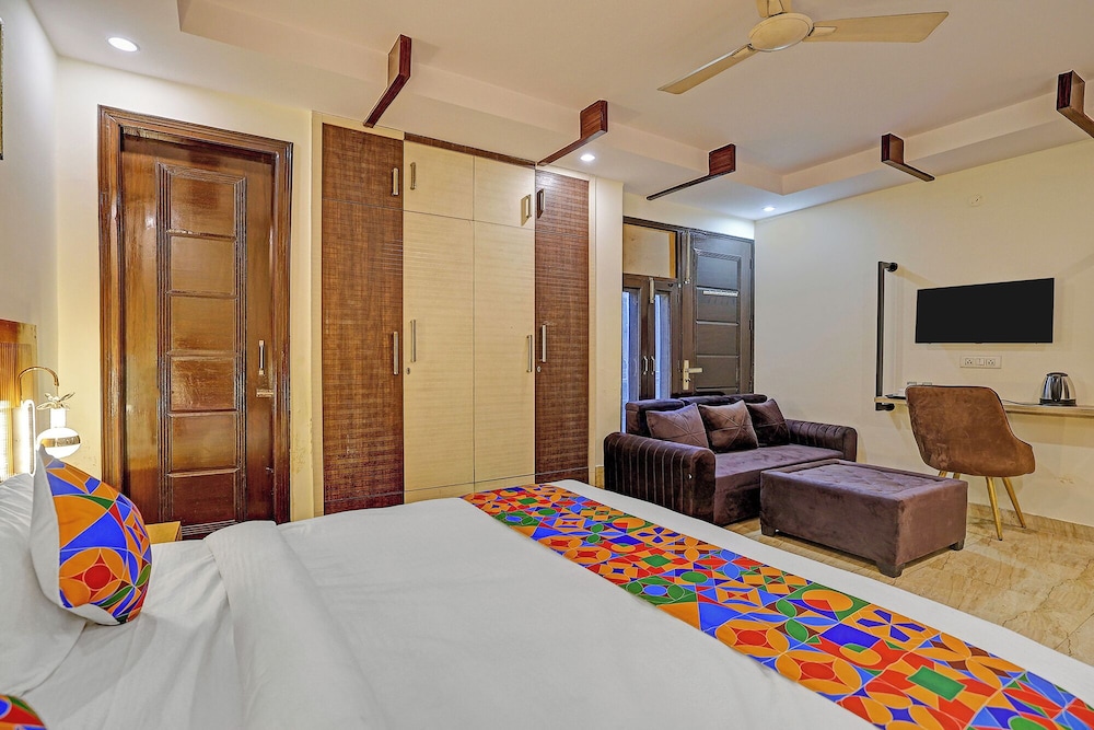 Fabhotel Orchid White Inn