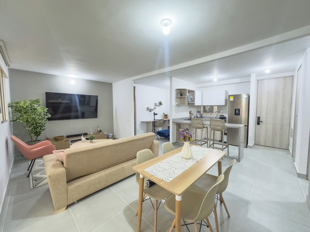 Mar Serena Beachside Stay