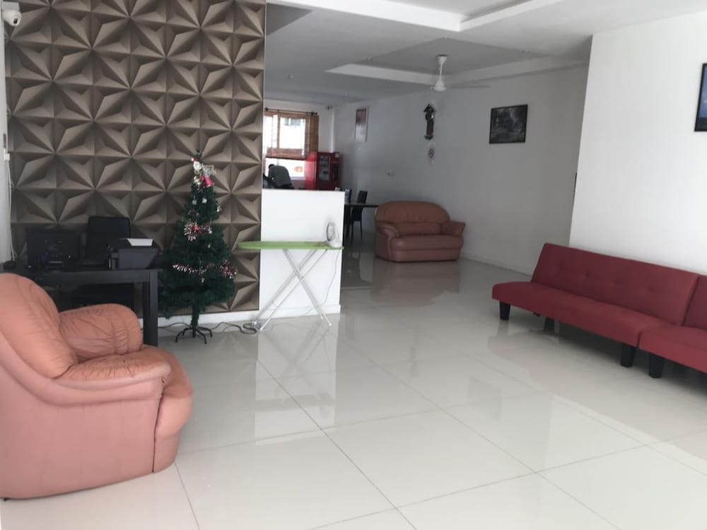 Island Hostel Bayan Lepas Airport photo 2