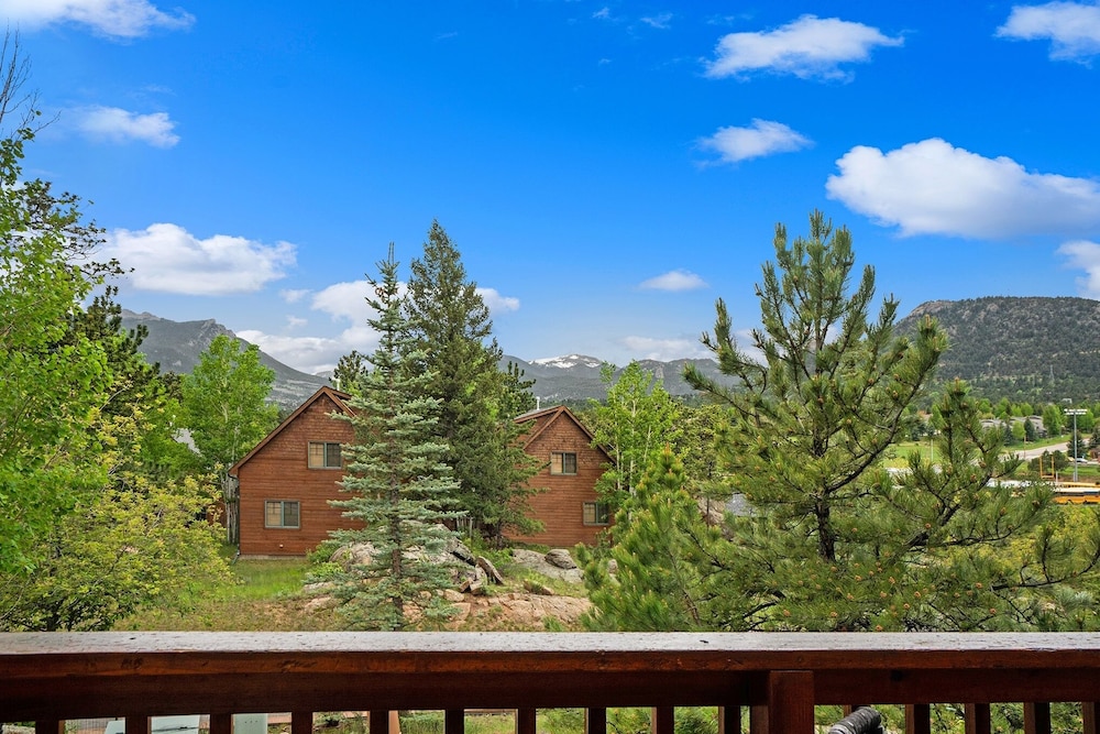 Solitude Condos - Estes Park CO