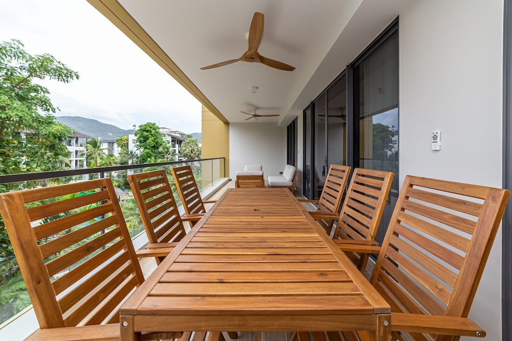 Seaside 2BR 200 m to BangTao beach