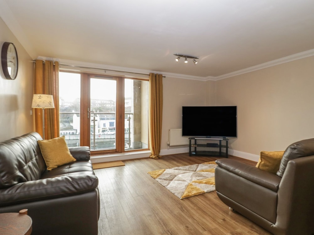 Townbridge Apartment
