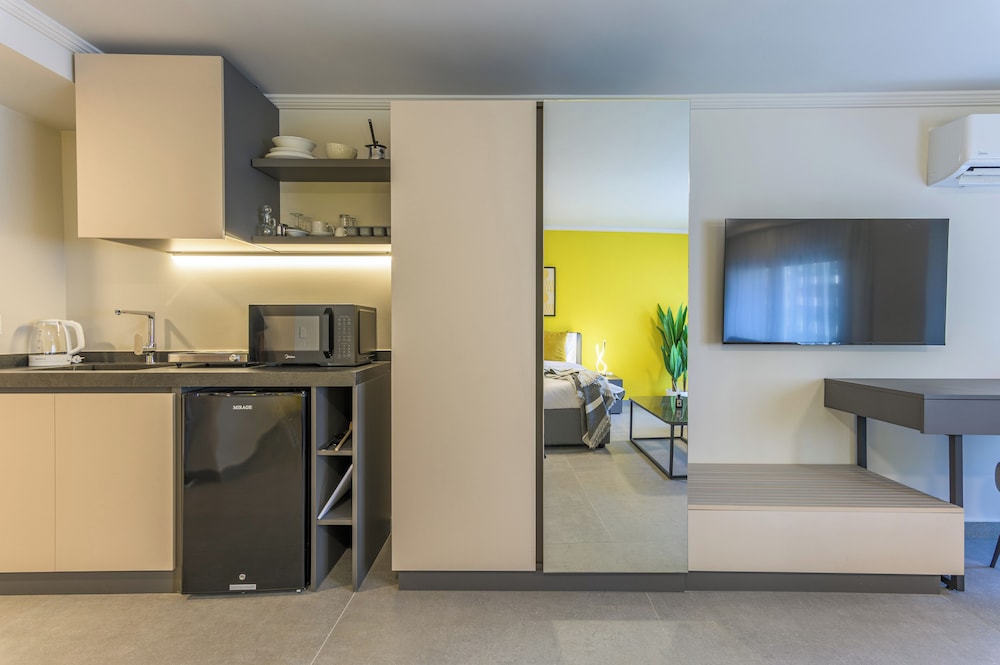 CityZen - Boutique Studios in Achrafieh