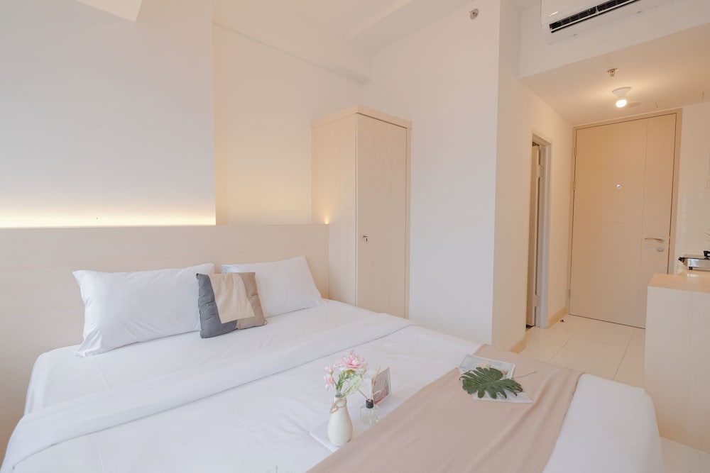 Compact And Homey Studio At Tokyo Riverside Pik 2 Apartment