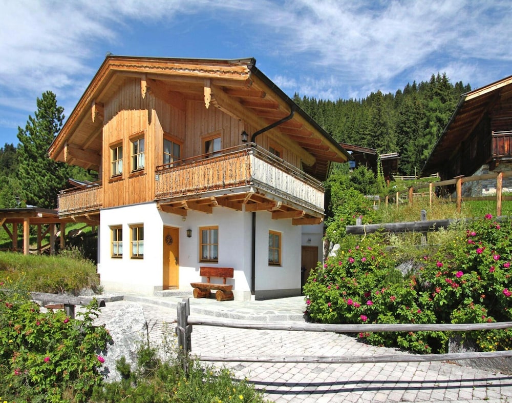 Chalet in Konigsleiten Near Zillertal Arena