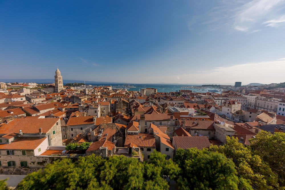 Cornaro Hotel 126