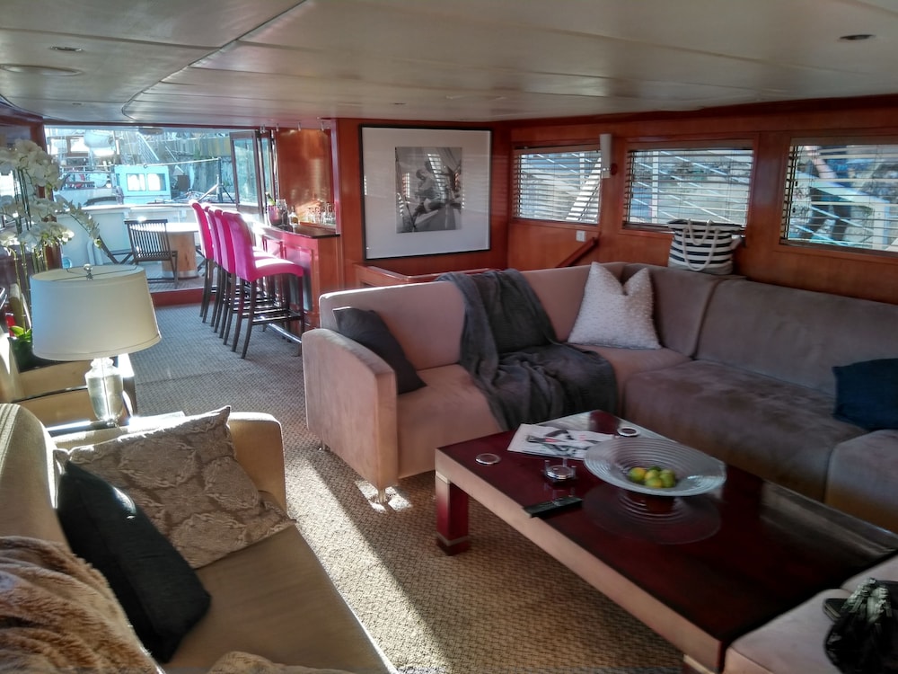 Jackie O Luxury Yacht