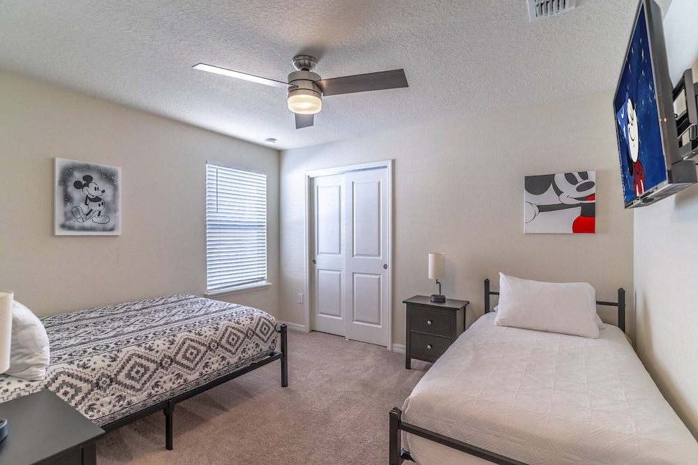 3285 Windsor Island