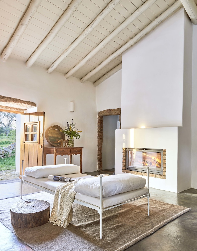 Casas Caiadas Boutique Home