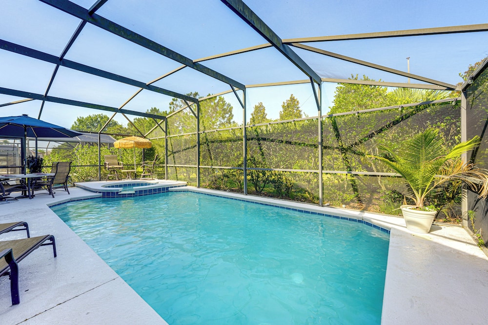 15 Mi to Wdw: House in Clermont Resort Community!