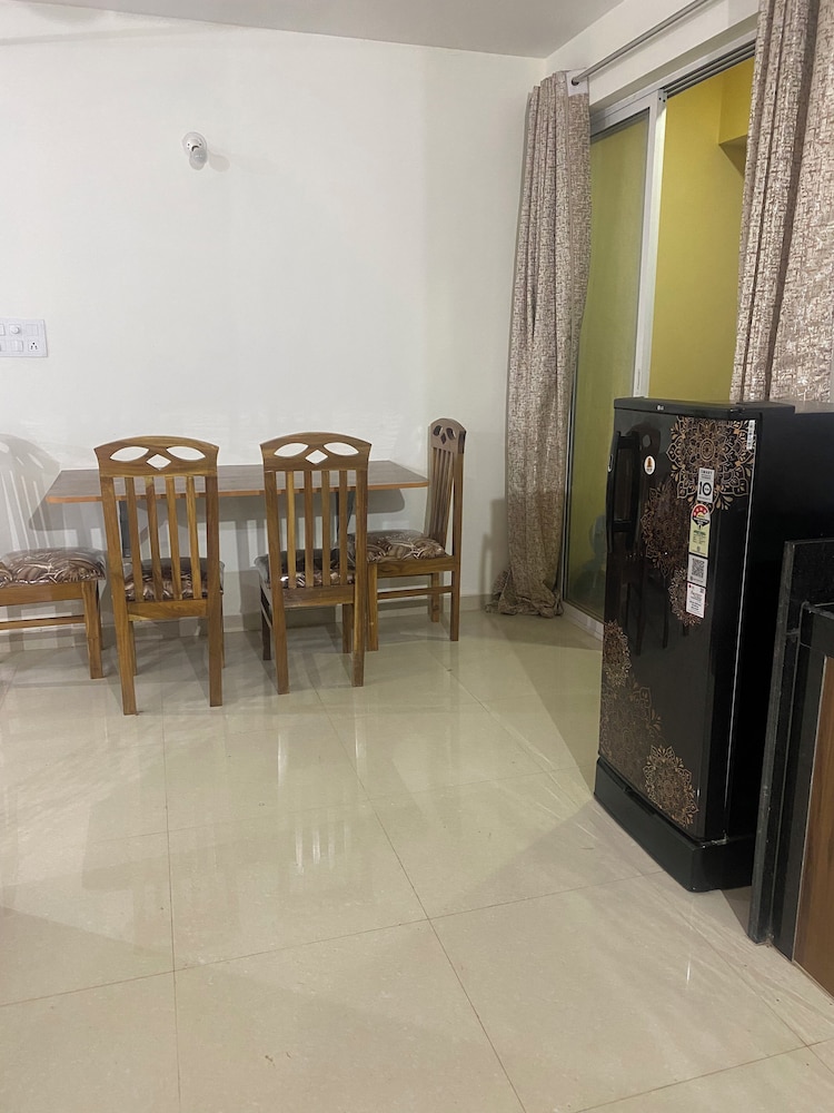 Tranquil Stay, Mountain View - 2BHK Flat