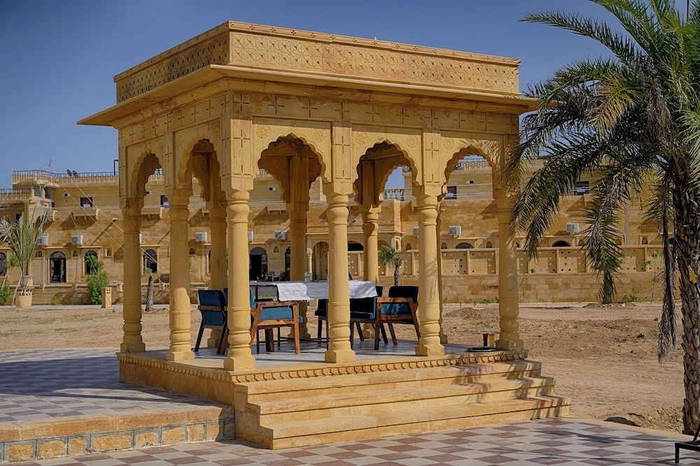 Desert Valley Resort