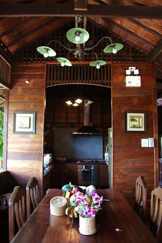 Lanna Ricebarn