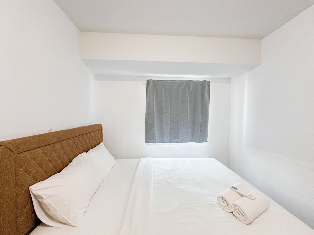 Modern and Cozy 2BR Apartment at Suncity Residence