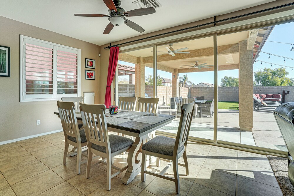 5 Mi to Surprise Stadium: Chic Arizona Home