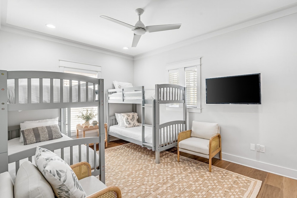 Magnolia Cottages by the Sea by Panhandle Getaways