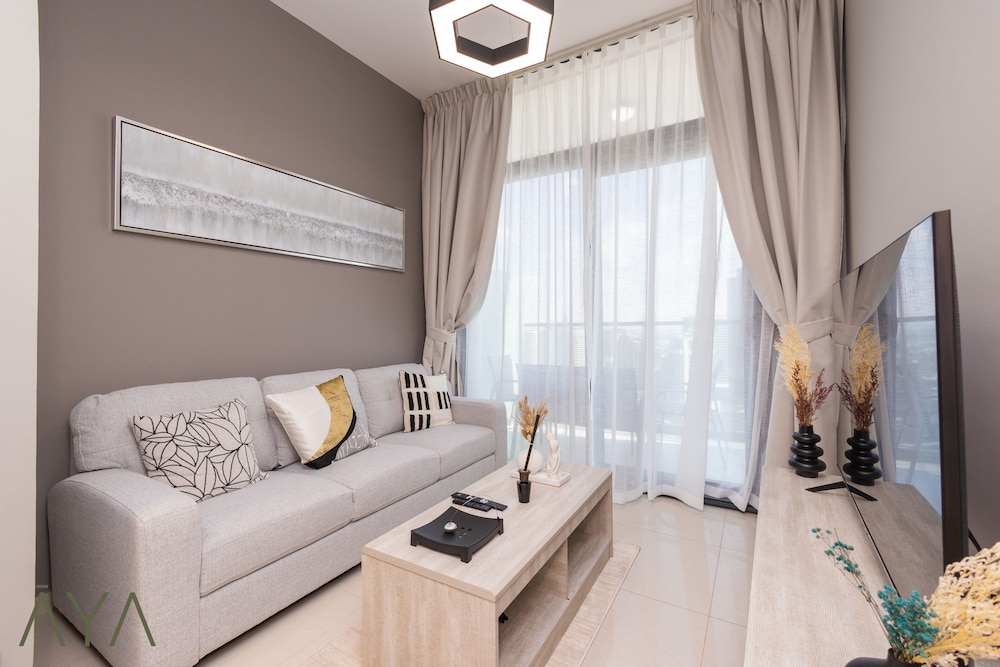 Aya - Aqua Canal/ One-Bedroom Retreat at ZADA Tower