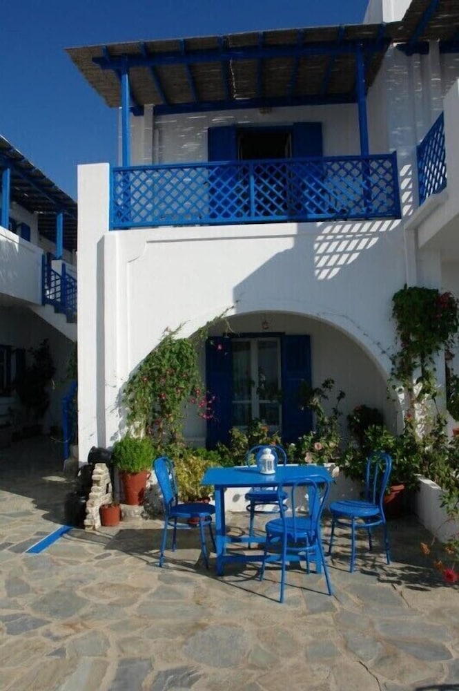Karabo Hotel