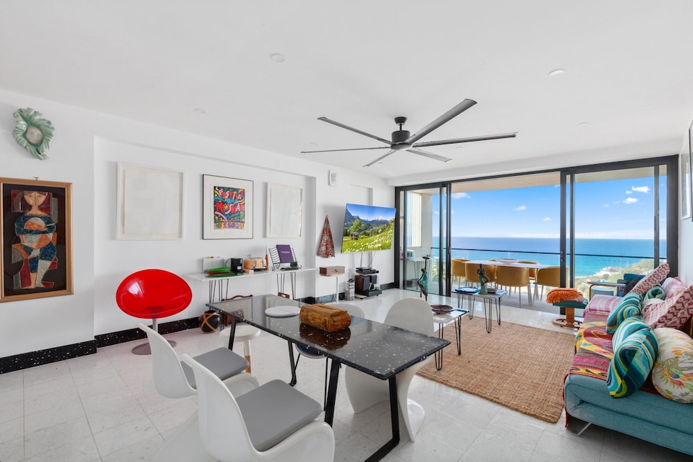 Bright Tamarama 2-bed With Balcony Water View