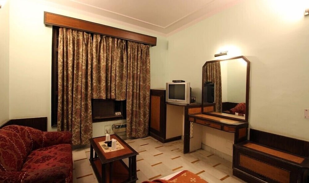 ADB Rooms Hotel India International Dx