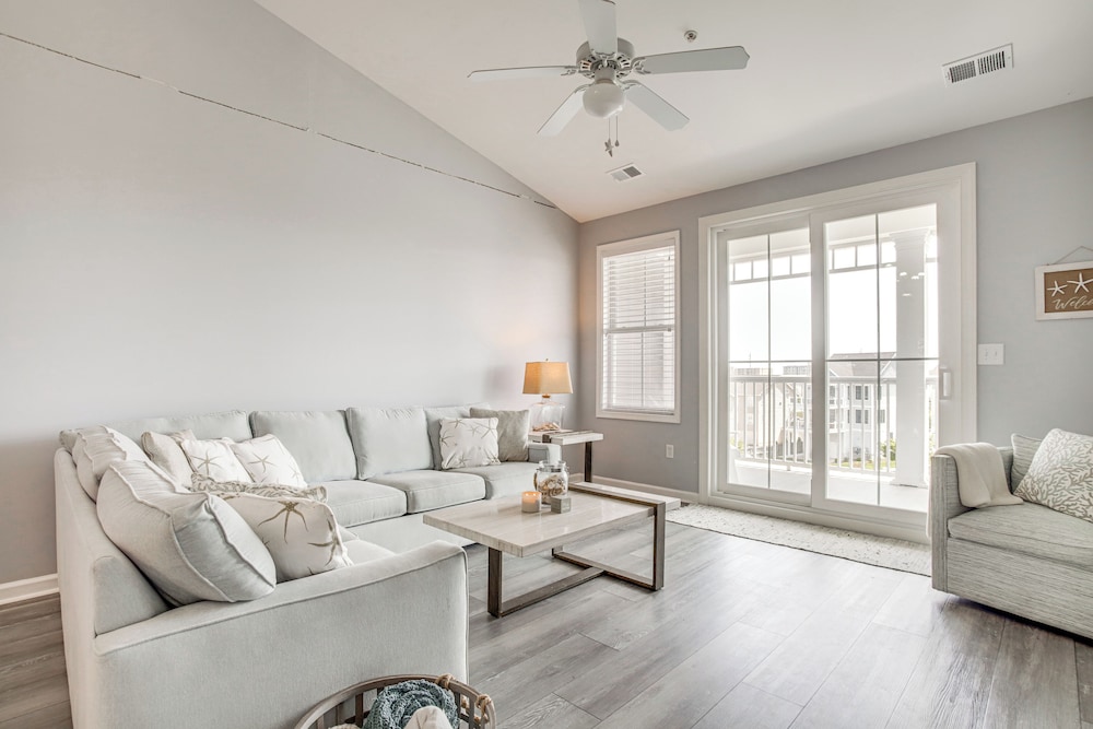 Ocean City Condo w/ Pool & Private Beach Access