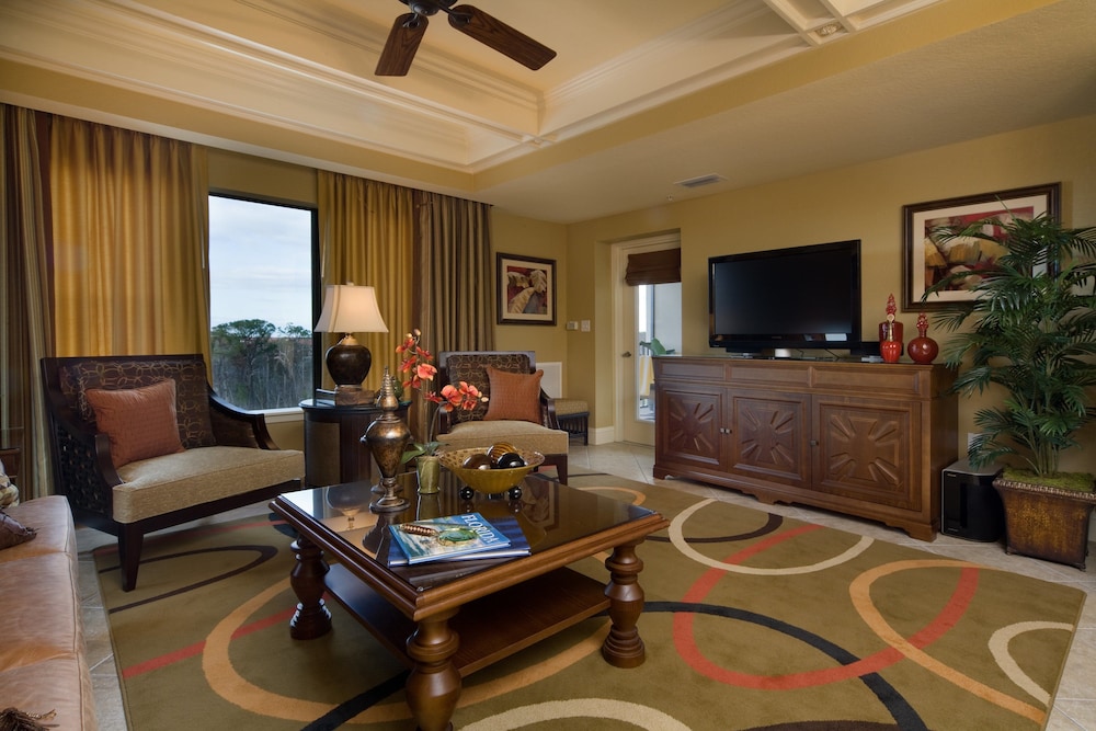 Holiday Inn Club Vacations at Orange Lake Resort by IHG