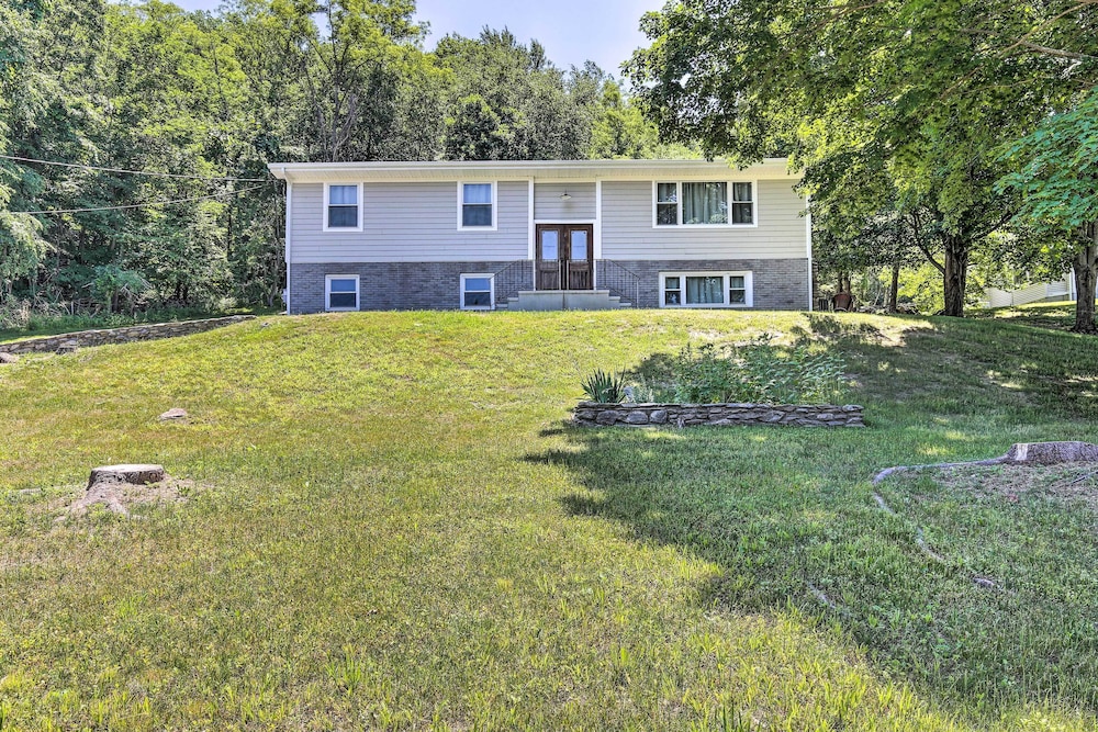 Modern NY Home w/ Views By Hudson Valley Hiking! - Property Image 5