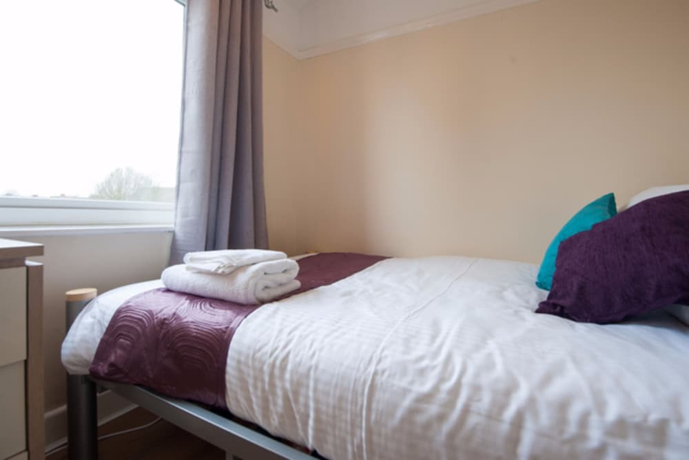 Holiday Home - Sleeps 7