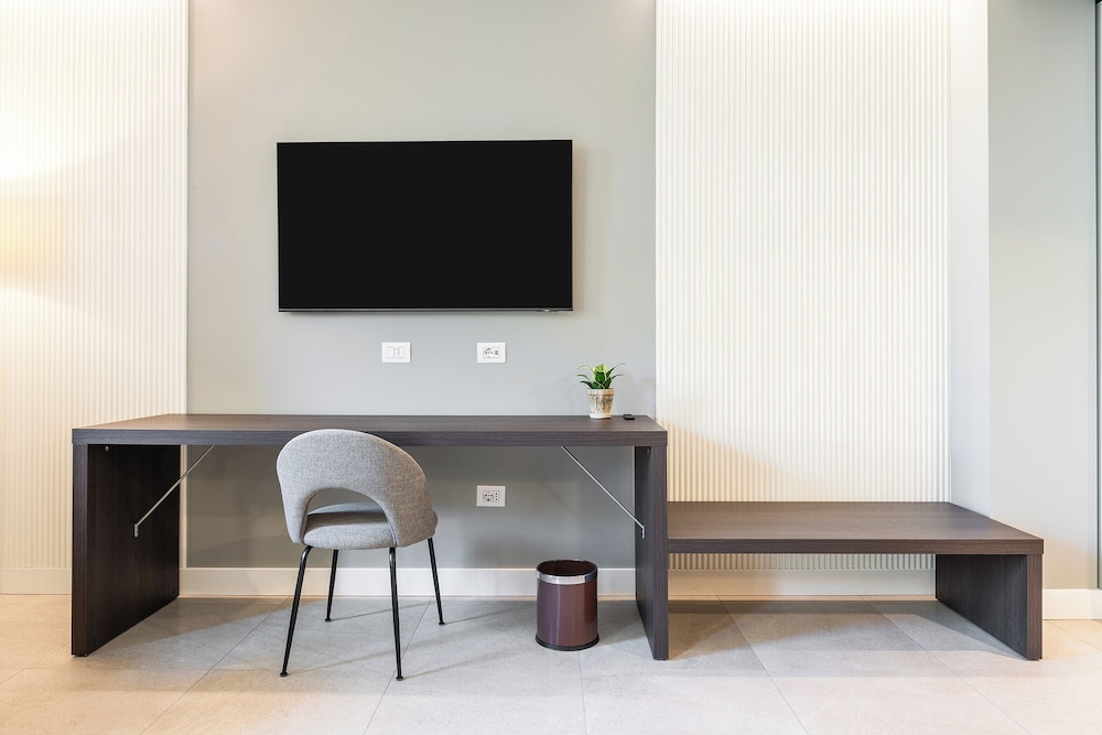 KARALIN SONNINO SUITES