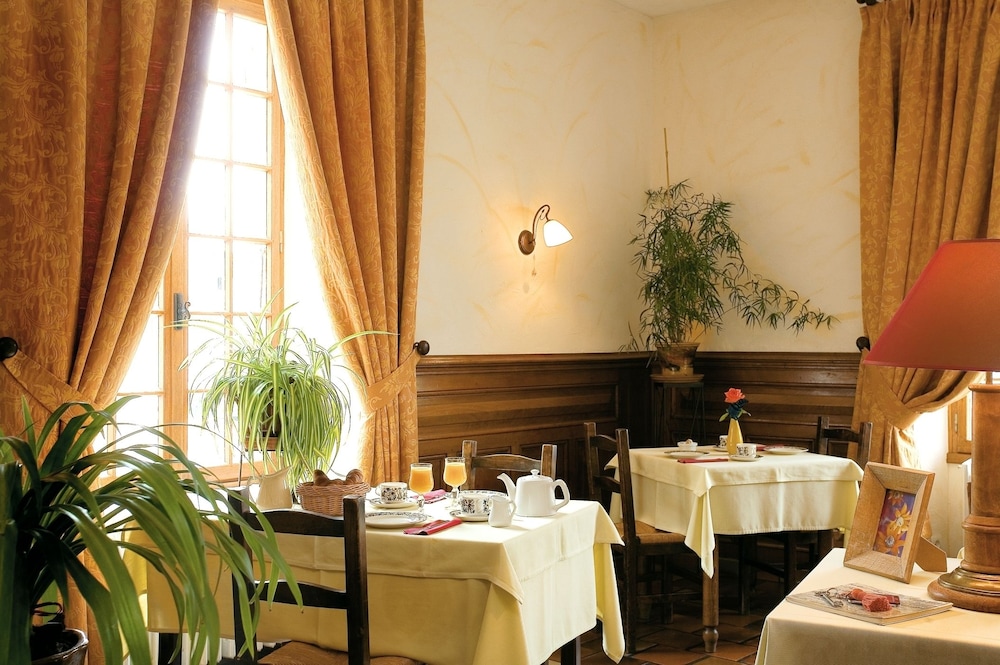 Hotel le Relais - Property Image 4