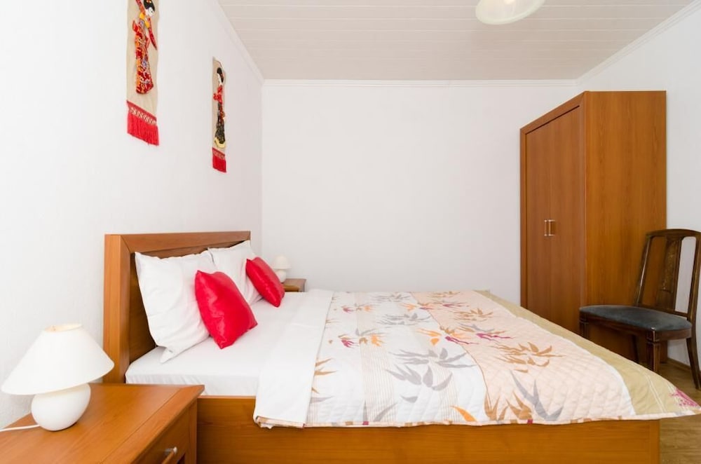 Apartments Villa Nikol view 3