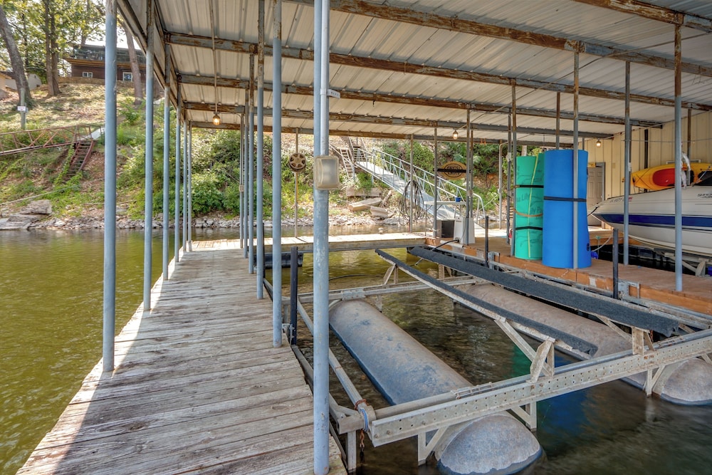 Dock + Views: Scenic Group Retreat on Grand Lake!