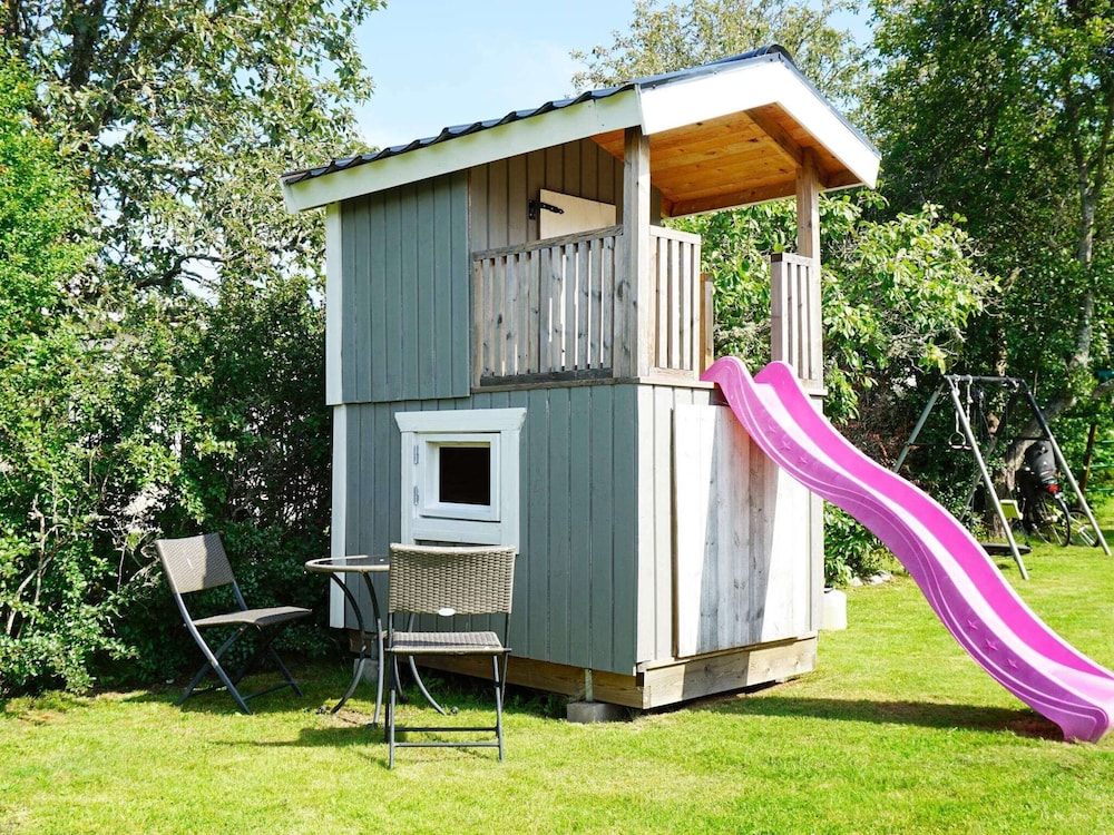 4 Star Holiday Home in Tanumshede view 4