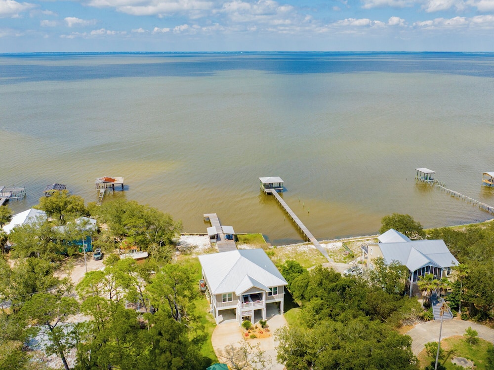 Bay Dream Believer by Southern Vacation Rentals
